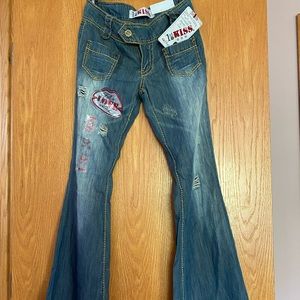 Juniors 1st Kiss Flare jeans size 5 Distressed